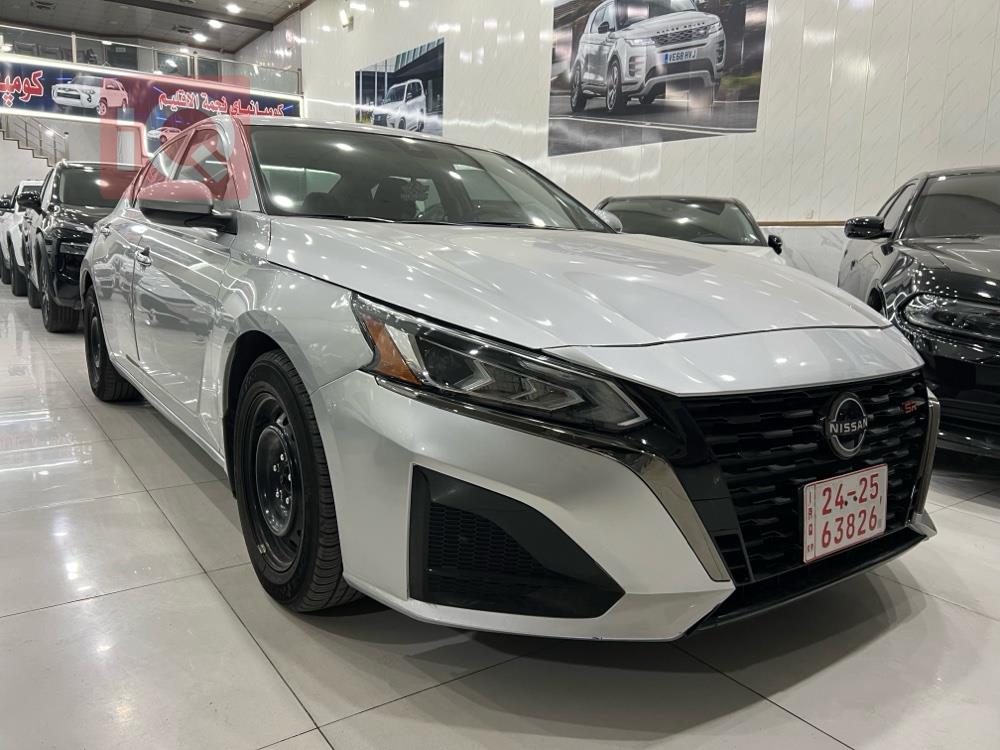 نیسان ئەلتیما